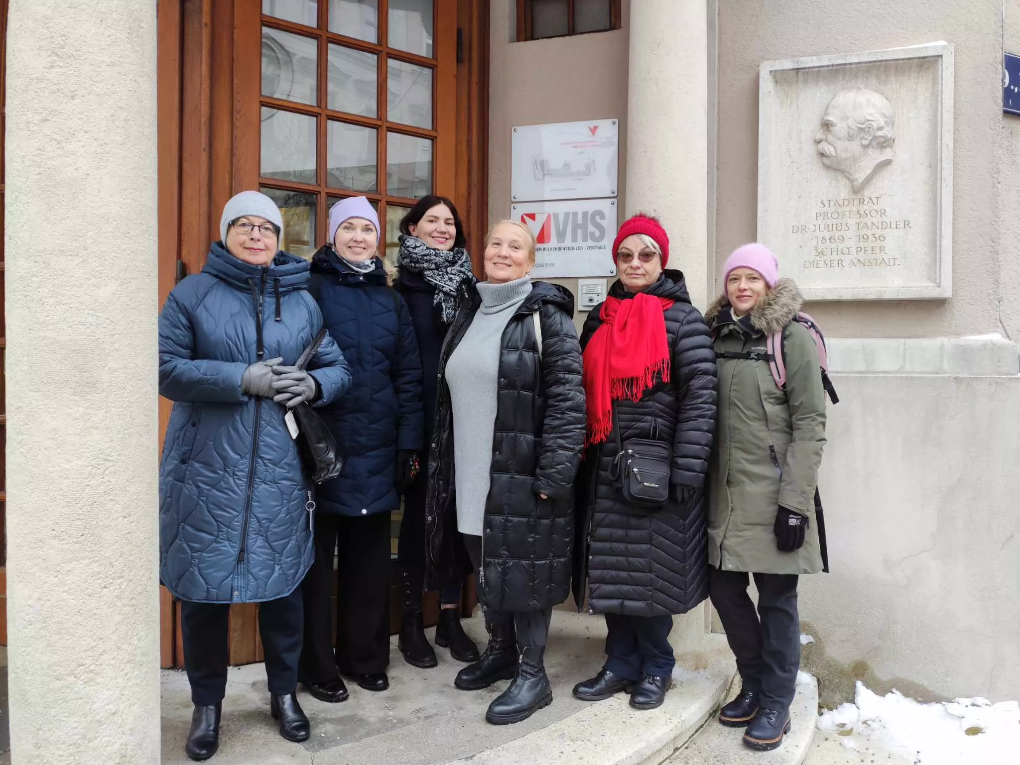 Viini rahvaülikoolide katusorganisatsiooni (VHS) külastamine VHSi külastamine .