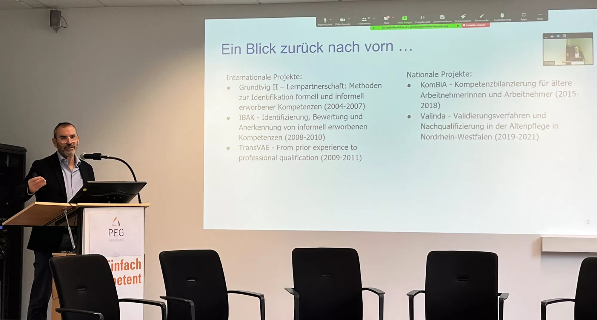 v.l. vor Ort: Philipp Bächstädt, Lena Sachse, Birgit Rauscher v.l. digital: Dr. Martin Noack, Florian Heintze - Foto: Tina Rapp v.l. vor Ort: Philipp Bächstädt, Lena Sachse, Birgit Rauscher v.l. digital: Dr. Martin Noack, Flo...